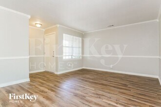 6530 Gentle River Dr in Dallas, TX - Building Photo - Building Photo