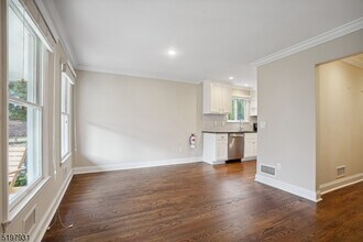 25 Ruthven Pl in Summit, NJ - Building Photo - Building Photo