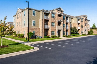 Palomar View Apartments in Lexington, KY - Foto de edificio - Building Photo