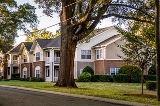 Tyvola Crossing Apartments in Charlotte, NC - Building Photo - Building Photo