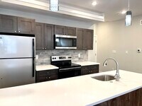 1415 N Franklin St, Unit 2 - 6