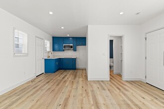 1208 Daisy Ave, Unit 08 in Long Beach, CA - Building Photo - Building Photo