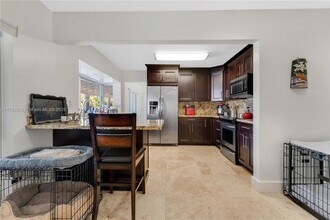 11522 SW 100th Ave in Miami, FL - Building Photo - Building Photo