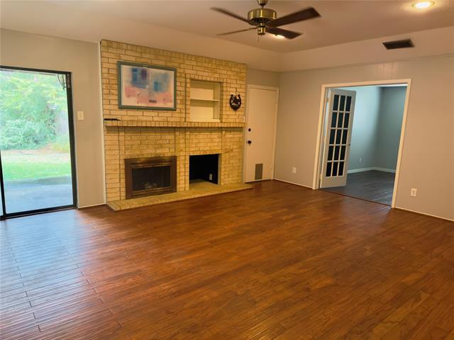 2302 Flat Creek Dr in Richardson, TX - Building Photo - Building Photo