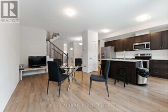 1022 Ballyhale Hts in Ottawa, ON - Building Photo - Building Photo