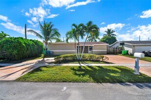 9650 NW 24th St in Sunrise, FL - Building Photo