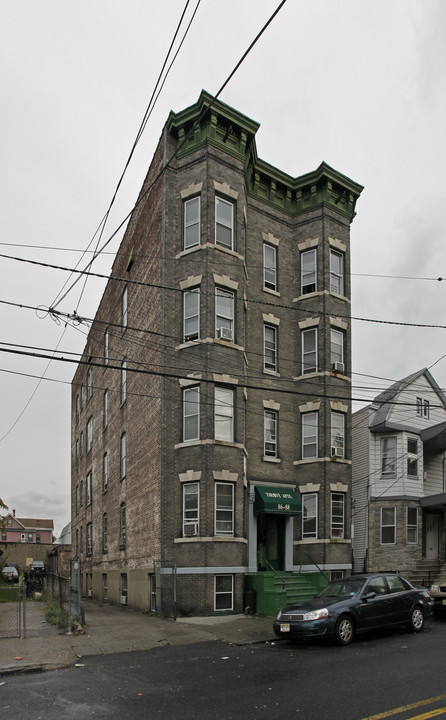 86-88 Neptune Ave in Jersey City, NJ - Building Photo