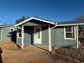 4102 Canyon Lake Dr in Rapid City, SD - Building Photo