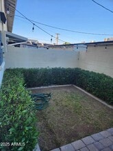 1379 N 44th St in Phoenix, AZ - Building Photo - Building Photo