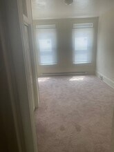 729 W Lafayette St in Norristown, PA - Building Photo - Building Photo