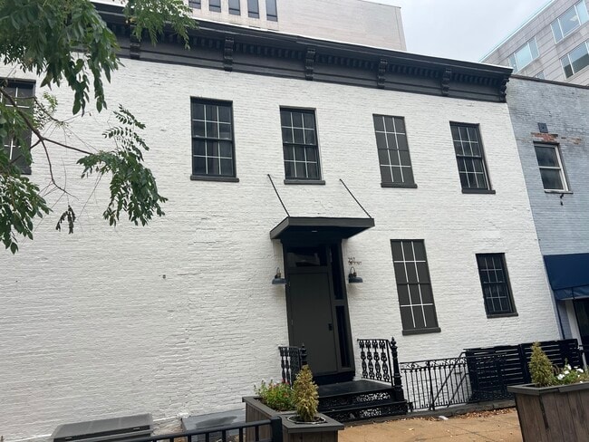 237 2nd St NW, Unit 1