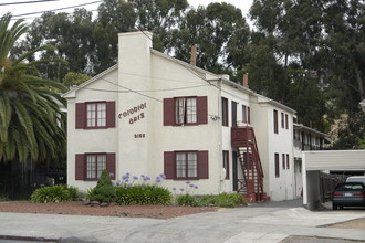 Colonial in Oakland, CA - Foto de edificio - Building Photo