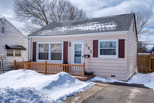 property at 193 Elgin St