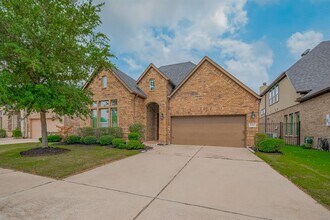 4942 Thunder Creek Ln in Sugar Land, TX - Building Photo - Building Photo
