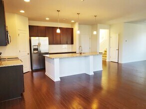 104 Bushwood Dr in Savannah, GA - Building Photo - Building Photo