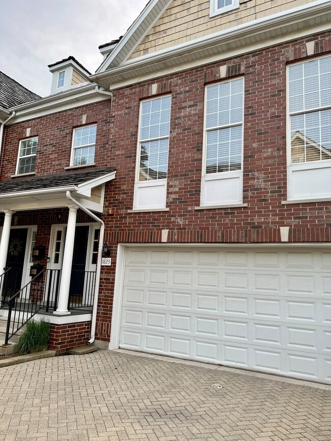 property at 1823 Grove St