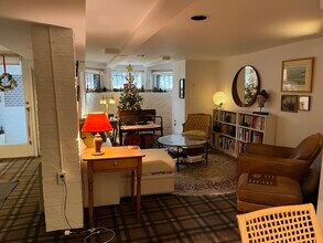 1340 31st St NW, Unit Georgetown Garden Apt in Washington, DC - Foto de edificio - Building Photo