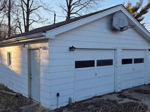 2413 Eastline Dr in Joliet, IL - Building Photo - Building Photo