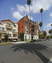 Beaconsfield Apartments in Los Angeles, CA - Foto de edificio - Building Photo