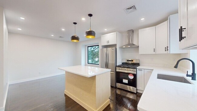 13 Clark Ave in Chelsea, MA - Building Photo - Building Photo
