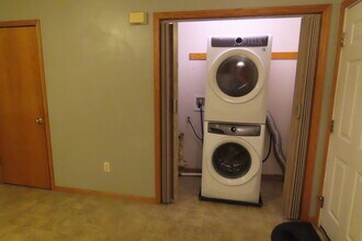 2025 S Main St in Oshkosh, WI - Foto de edificio - Building Photo