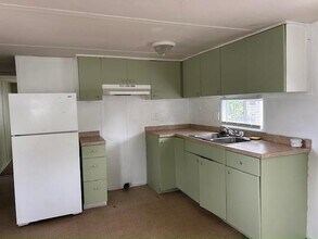 10720 54th Ave N in St. Petersburg, FL - Building Photo - Building Photo