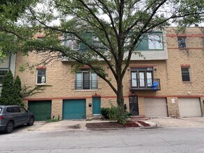 616 N Paulina St, Unit 1 in Chicago, IL - Foto de edificio - Building Photo