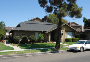 5531 Cross Dr Apartments