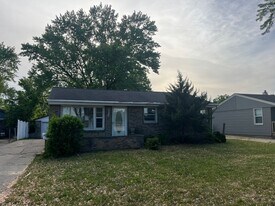 7602 Orion St in Loves Park, IL - Building Photo