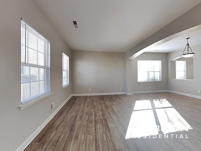 6405 Lanzerac Manor Dr in Charlotte, NC - Building Photo - Building Photo