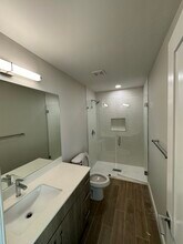 1408 E Iris Ave, Unit 4 in McAllen, TX - Building Photo - Building Photo