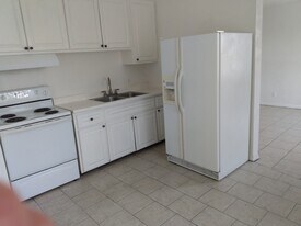 3720 E Clay Ave, Unit D in Fresno, CA - Building Photo