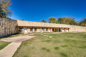 5624 County Rd 406, Unit F171 in Grandview, TX - Building Photo - Building Photo