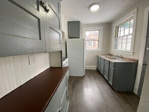 1578 Pilgrim St in Akron, OH - Building Photo - Building Photo