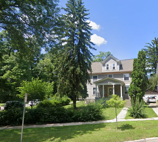 property at 1803 Hill St