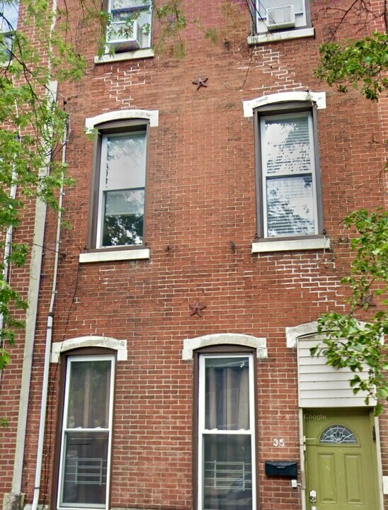 35 N Preston St, Unit 3 in Philadelphia, PA - Building Photo