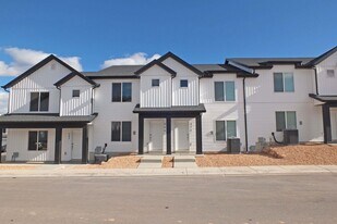 574 S May Dr in Cedar City, UT - Building Photo