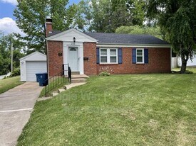 201 Robert Ave in Ferguson, MO - Building Photo