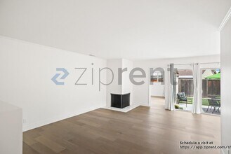 2241 Santa Ana St in Palo Alto, CA - Building Photo - Building Photo