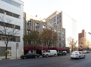 1011 Clark in Chicago, IL - Foto de edificio - Building Photo