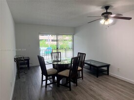 9229 SW 87th Ave in Miami, FL - Building Photo