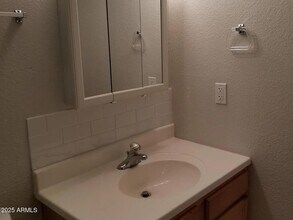 1130 E Butler Dr in Phoenix, AZ - Building Photo - Building Photo