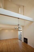 900 N Croft Ave, Unit 3 in Los Angeles, CA - Foto de edificio - Building Photo