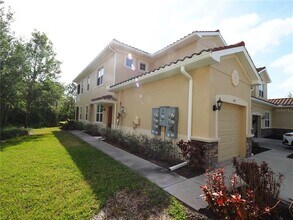 8140 Enclave Way in Sarasota, FL - Building Photo - Building Photo