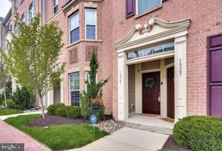 property at 1325 Cheswick Ln