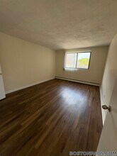 24 Whites Ave in Watertown, MA - Building Photo - Building Photo