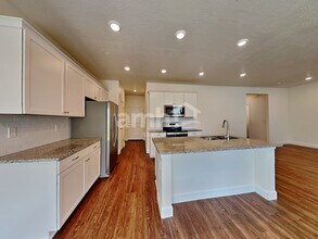 2337 Surry Way in Eagle Mountain, UT - Building Photo - Building Photo