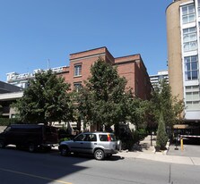 180 Merton St in Toronto, ON - Building Photo