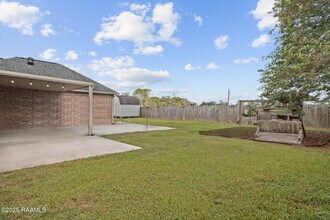 116 Alexis Dr in Opelousas, LA - Building Photo - Building Photo