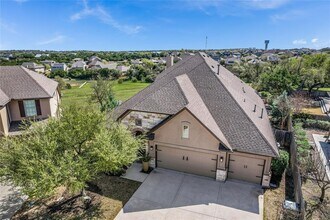 696 Ledge Stone Dr in Austin, TX - Building Photo - Building Photo
